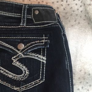 Silver Jeans dark wash with embellished pocket